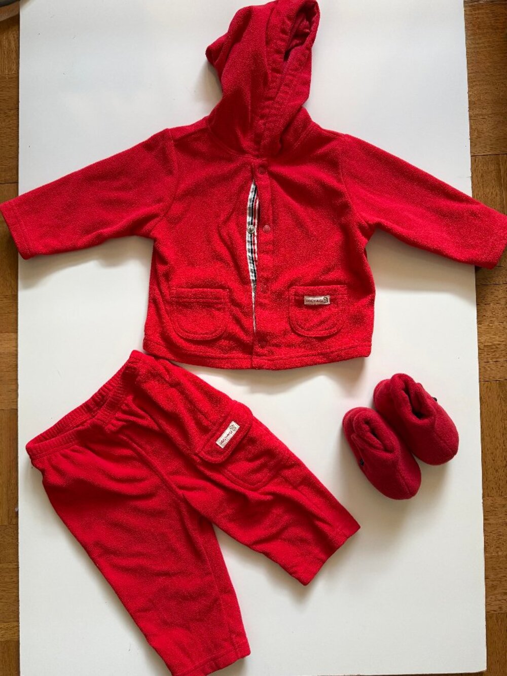 OLD NAVY Vintage Baby Red Fleece 3 Piece Set Hoodie Cargo Pants Booties 6-12M
